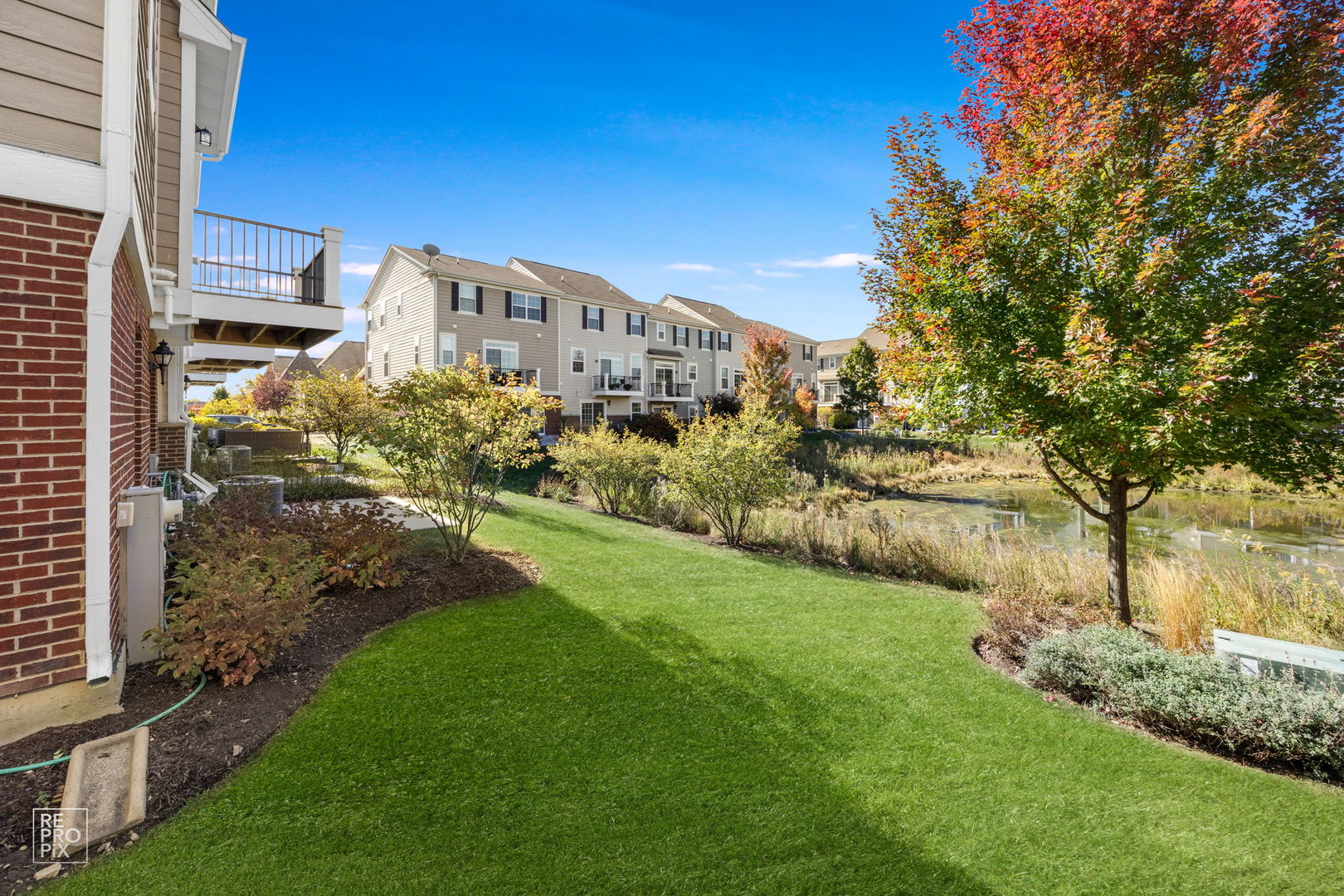 38 Marcel Lane, Schaumburg, IL 60194