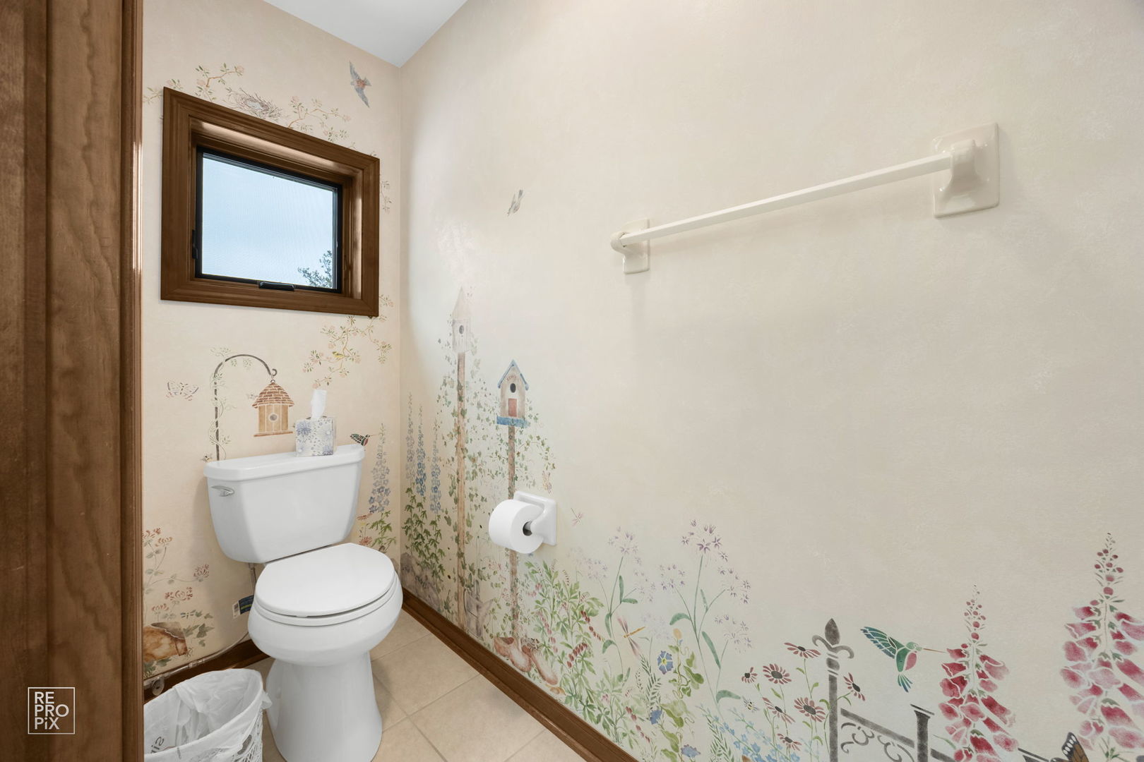 1160 Millview Drive, Batavia, IL 60510