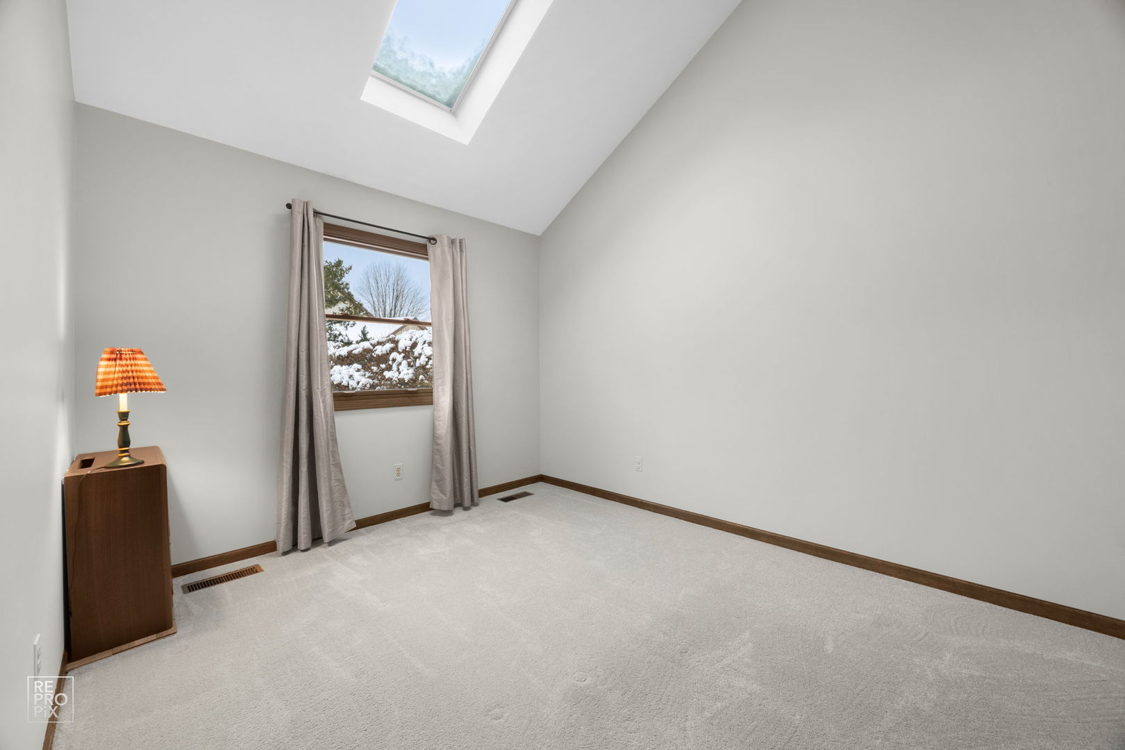 1160 Millview Drive, Batavia, IL 60510