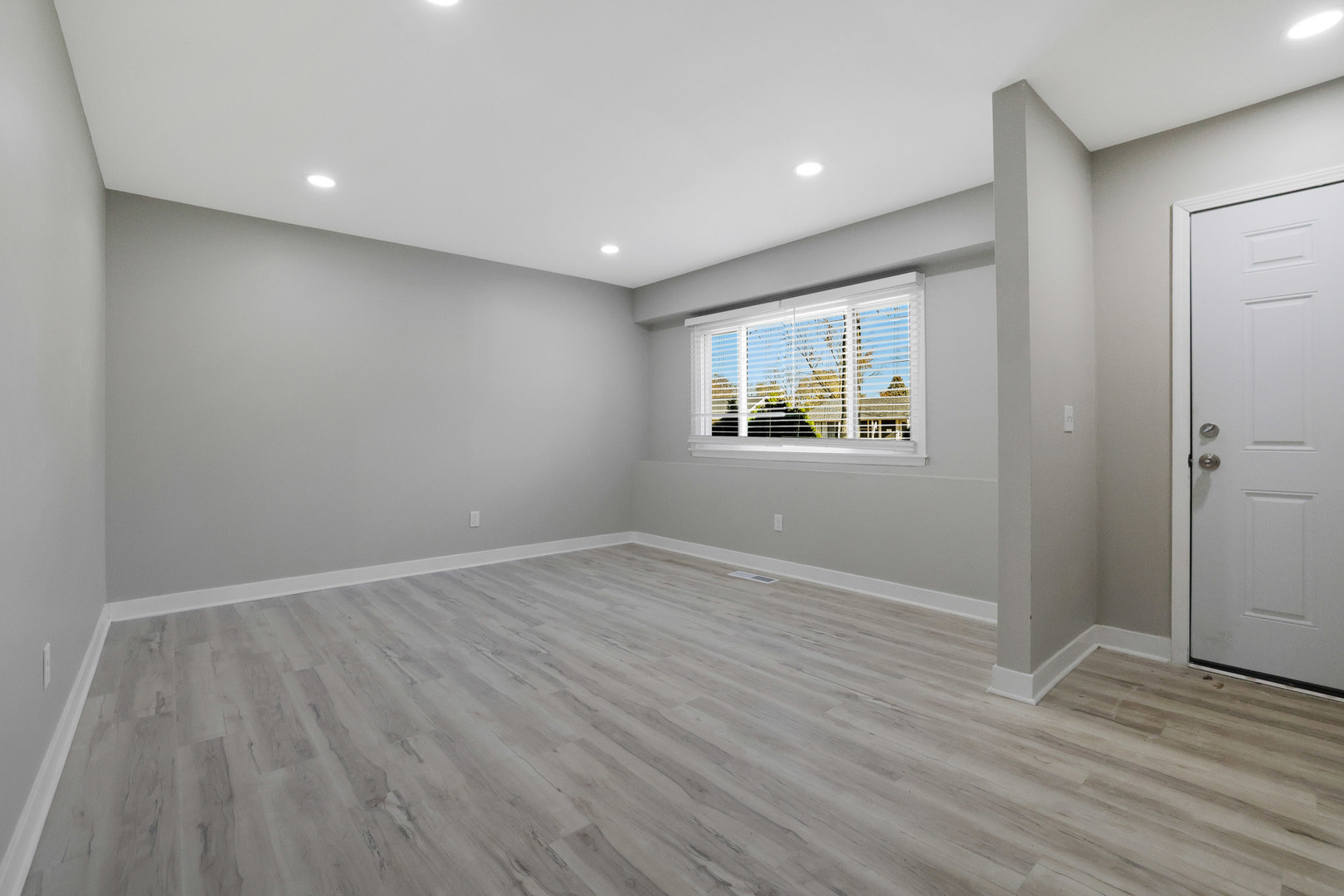 74 Paddock Street, Montgomery, IL 60538