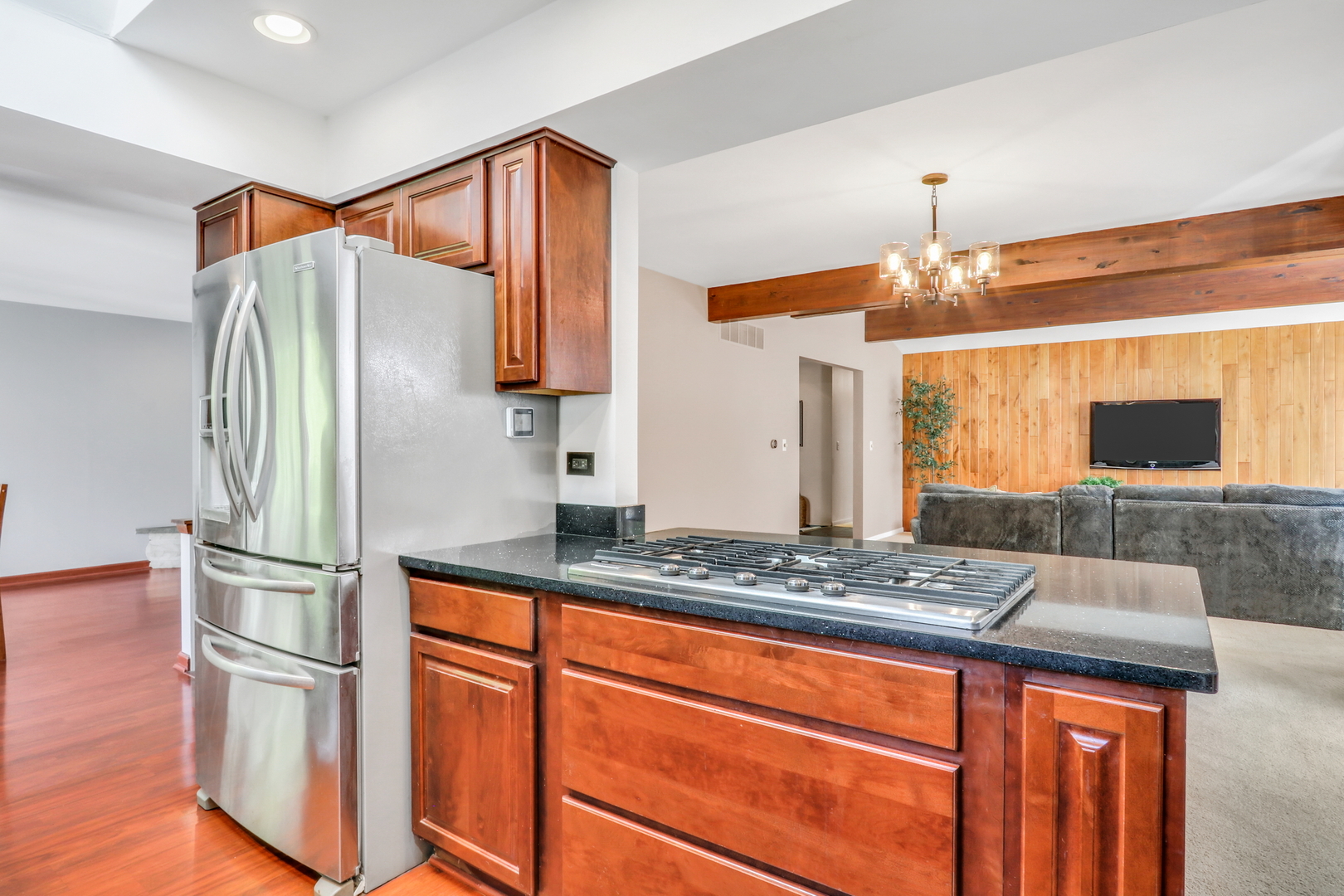 230 N Alleghany Road, Grayslake, IL 60030