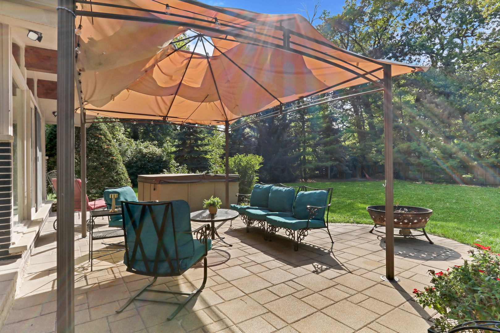 230 N Alleghany Road, Grayslake, IL 60030