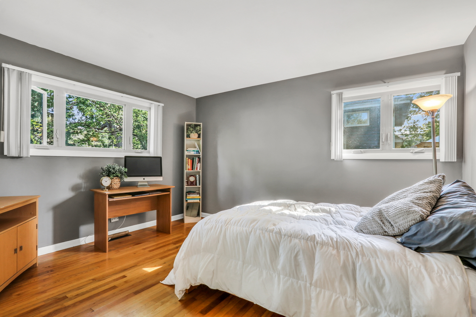 230 N Alleghany Road, Grayslake, IL 60030