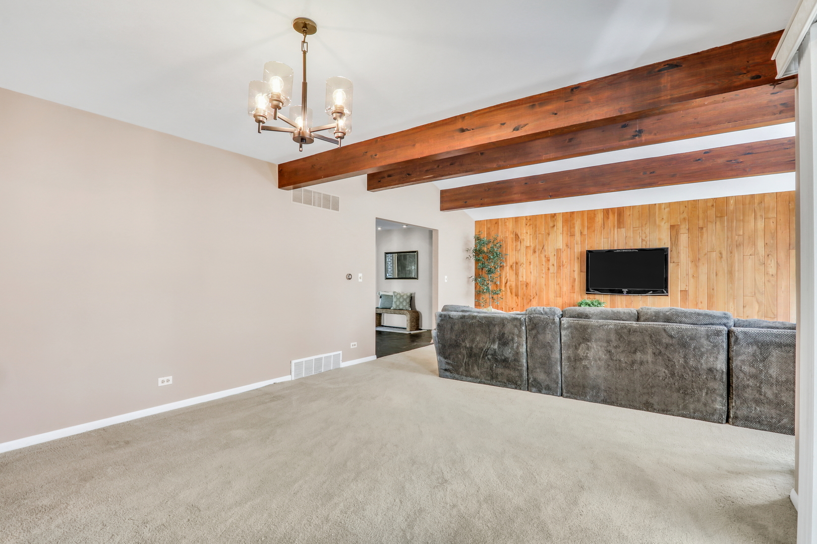 230 N Alleghany Road, Grayslake, IL 60030