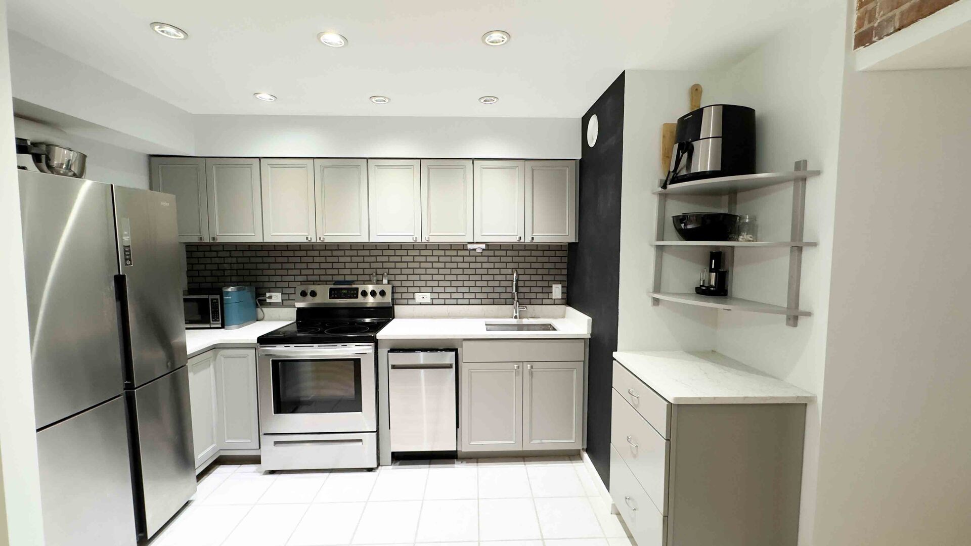 40 E 9th Street #1103, Chicago, IL 60605