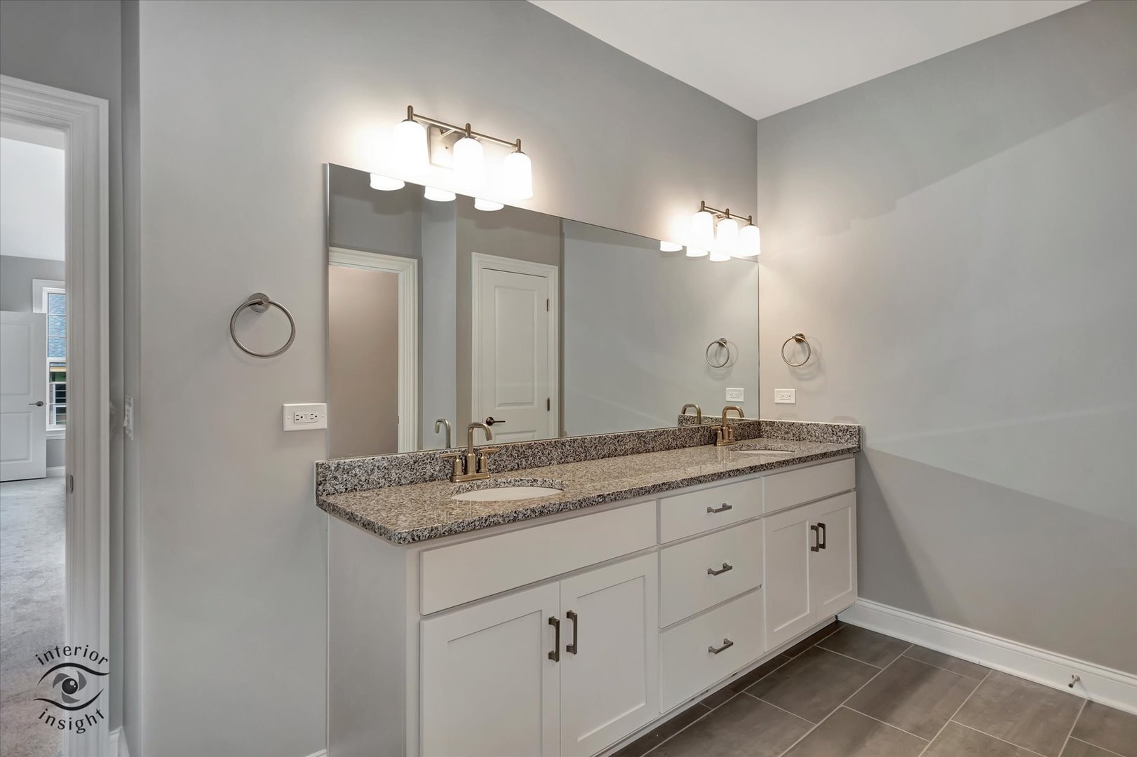 8026 Bradley Drive, Tinley Park, IL 60487