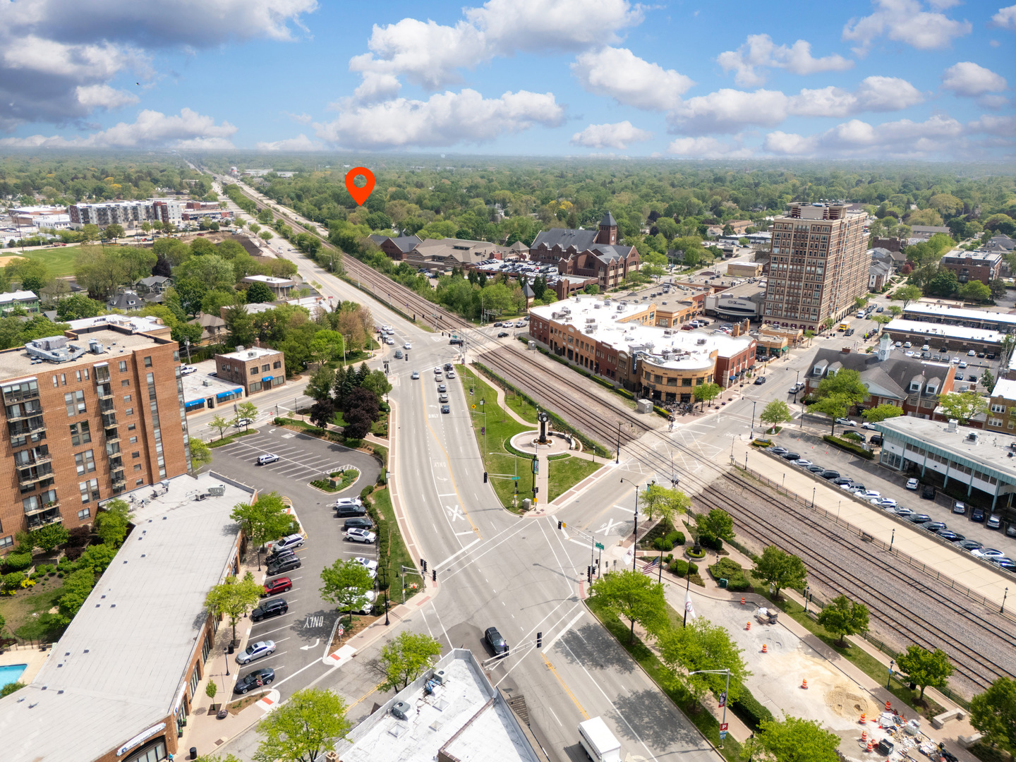 107 S Burton Place, Arlington Heights, IL 60005