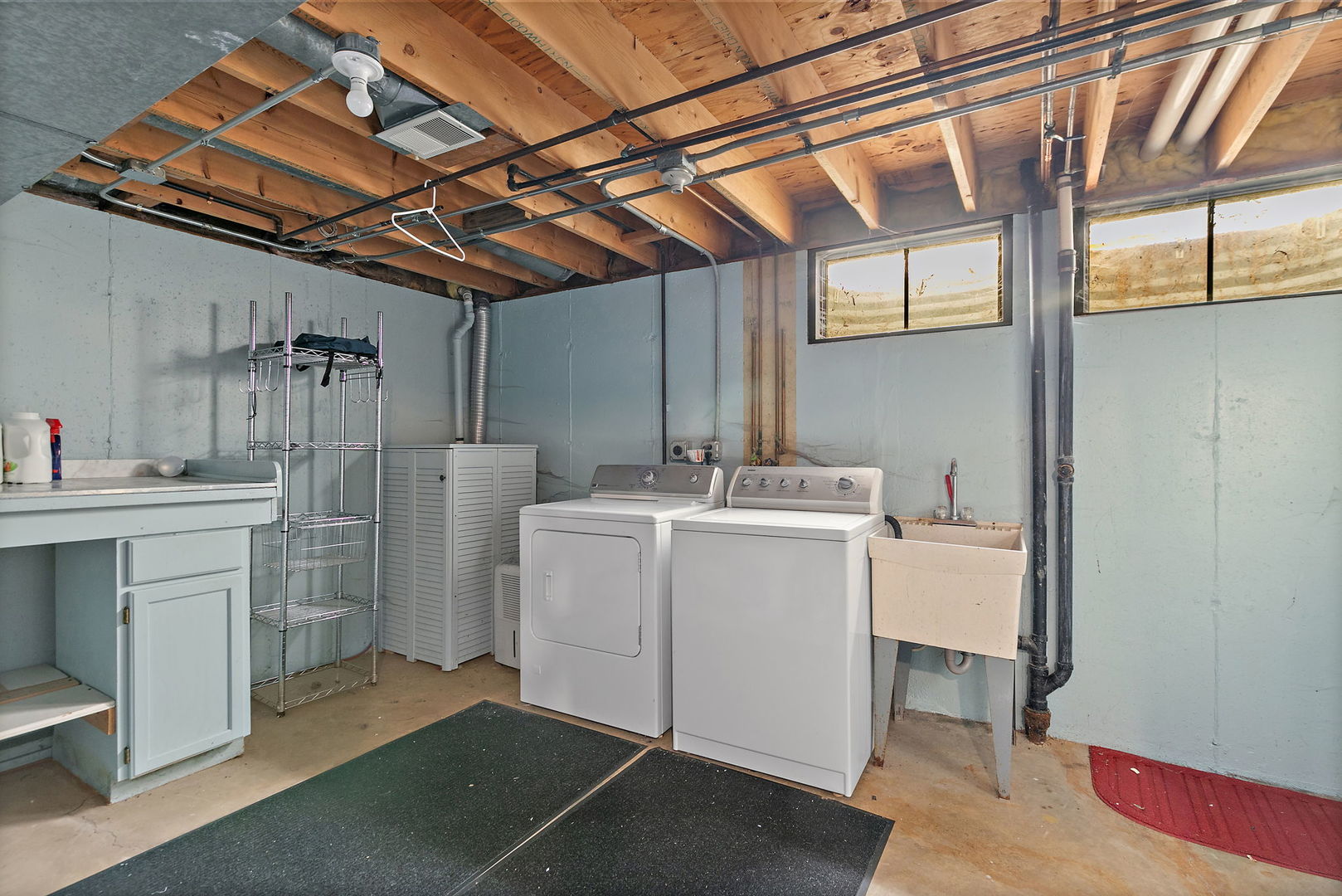 1345 S Madlock Court, Elgin, IL 60123