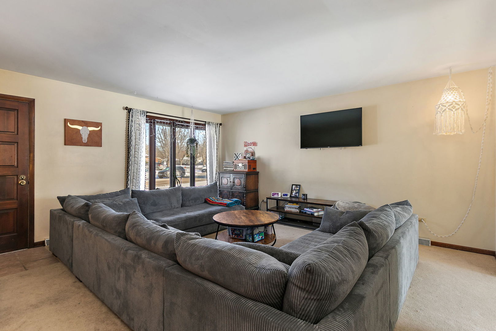 1345 S Madlock Court, Elgin, IL 60123