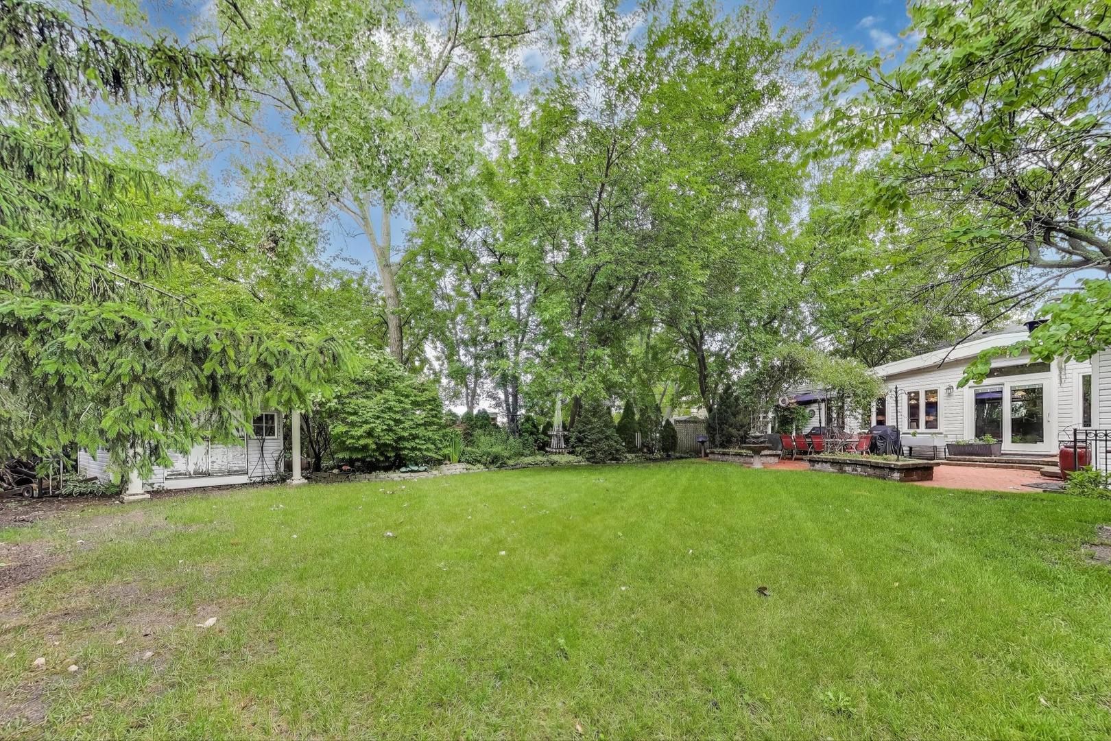 1821 E Boulder Drive, Mount Prospect, IL 60056