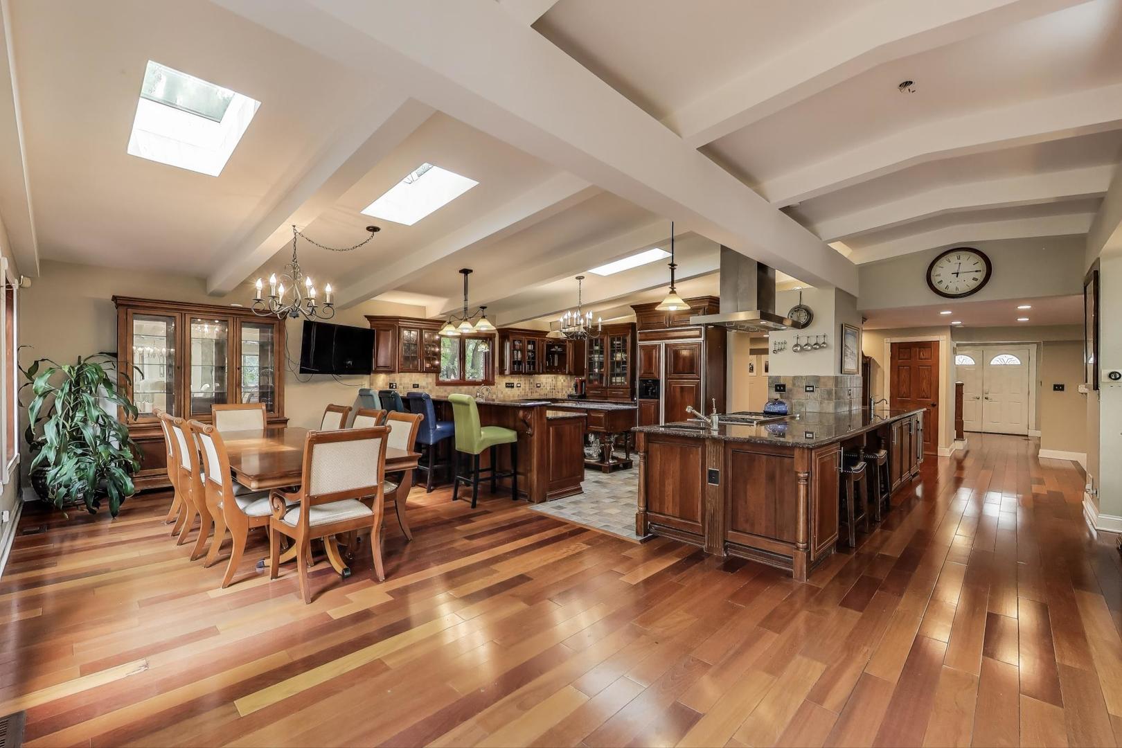 1821 E Boulder Drive, Mount Prospect, IL 60056