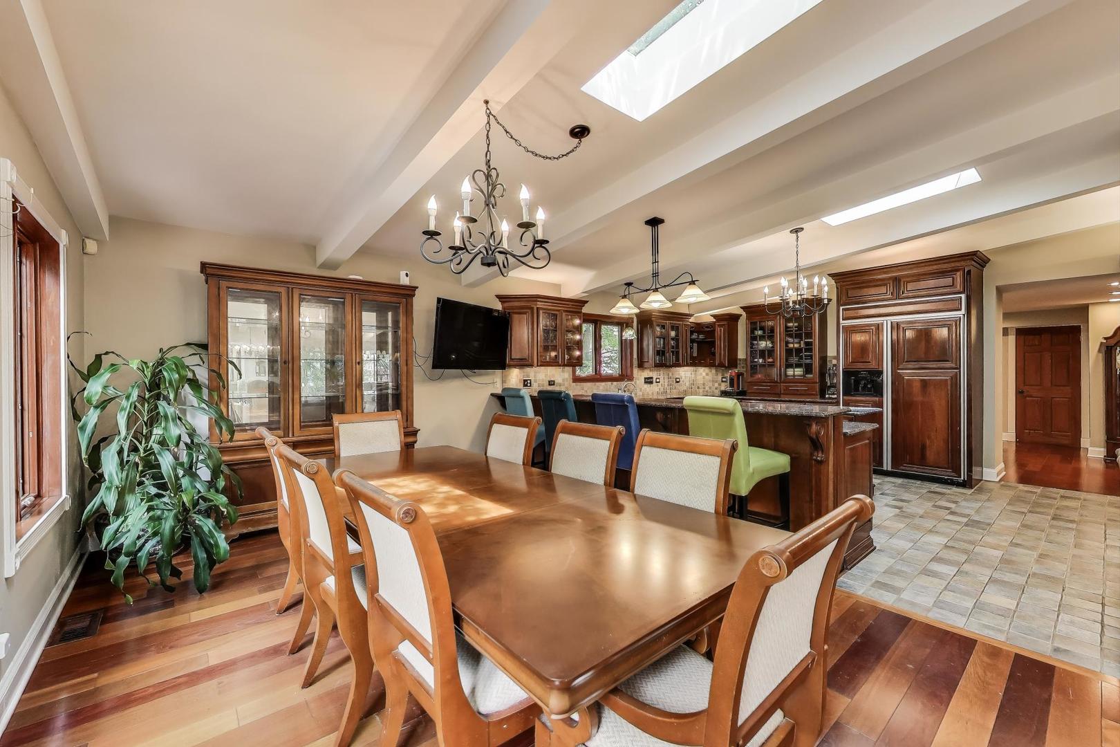 1821 E Boulder Drive, Mount Prospect, IL 60056