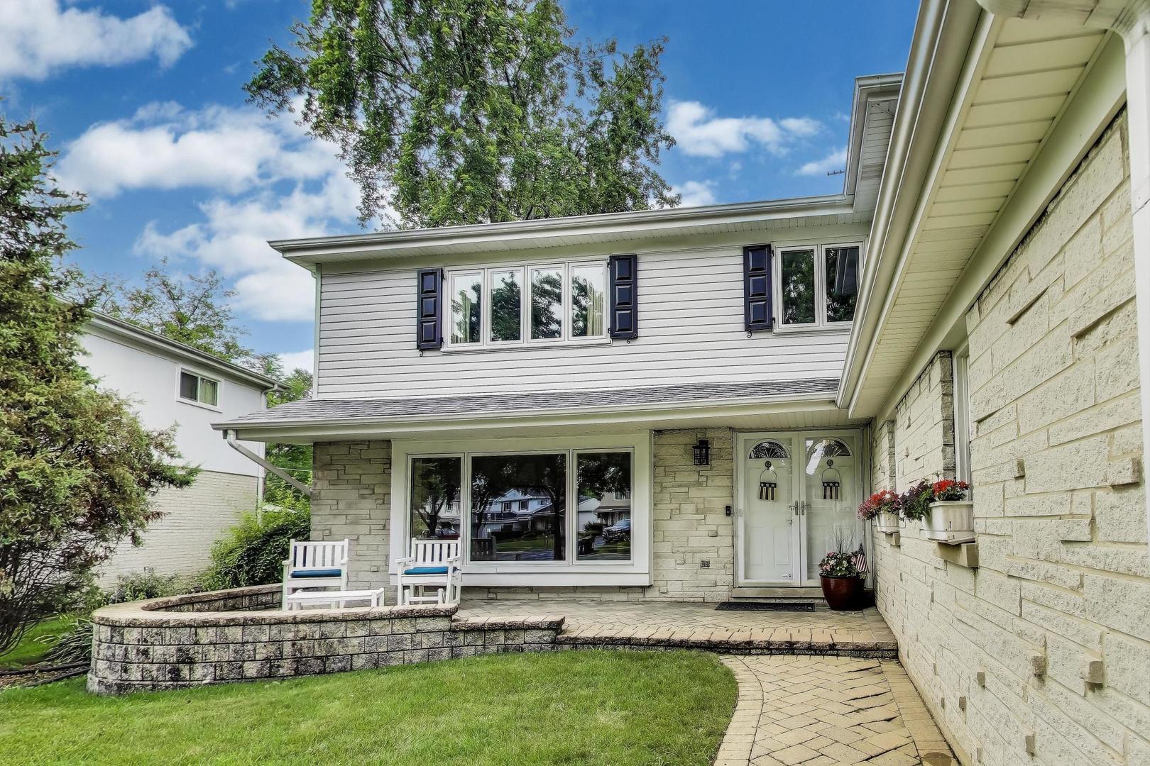 1821 E Boulder Drive, Mount Prospect, IL 60056