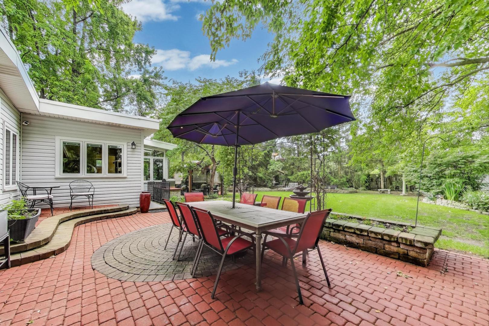 1821 E Boulder Drive, Mount Prospect, IL 60056