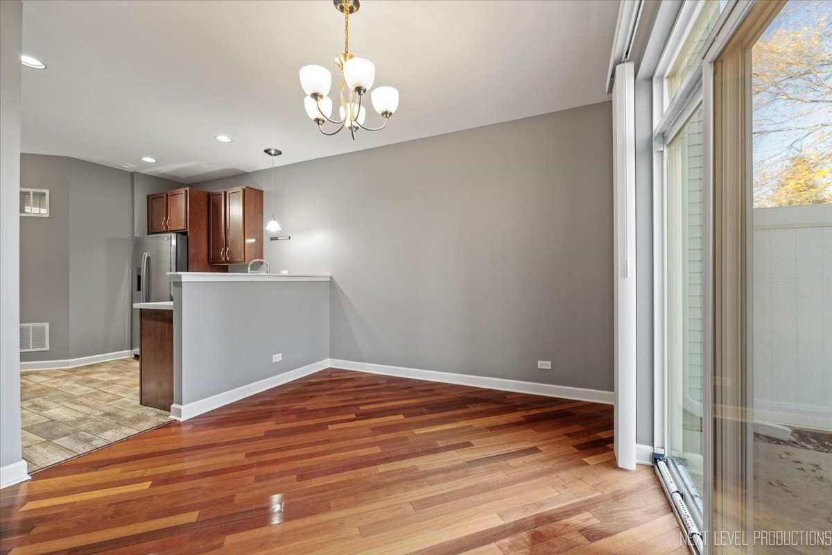 450 Majestic Lane #450, Oswego, IL 60543