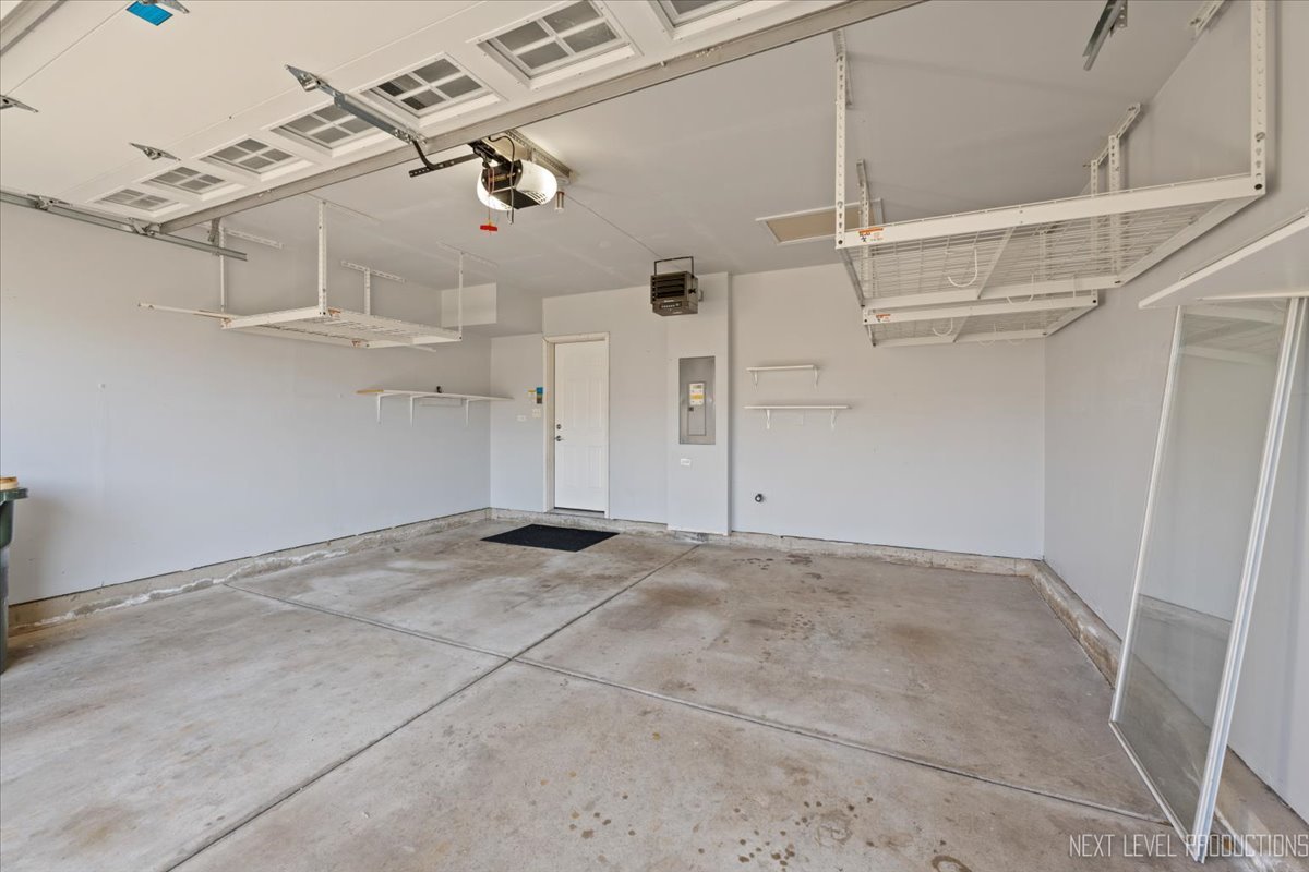 450 Majestic Lane #450, Oswego, IL 60543