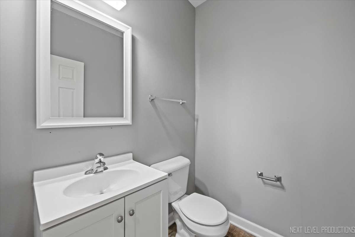 450 Majestic Lane #450, Oswego, IL 60543