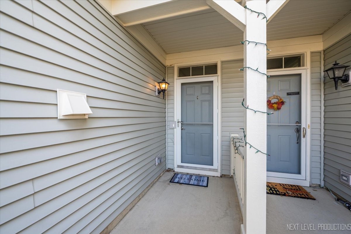 450 Majestic Lane #450, Oswego, IL 60543