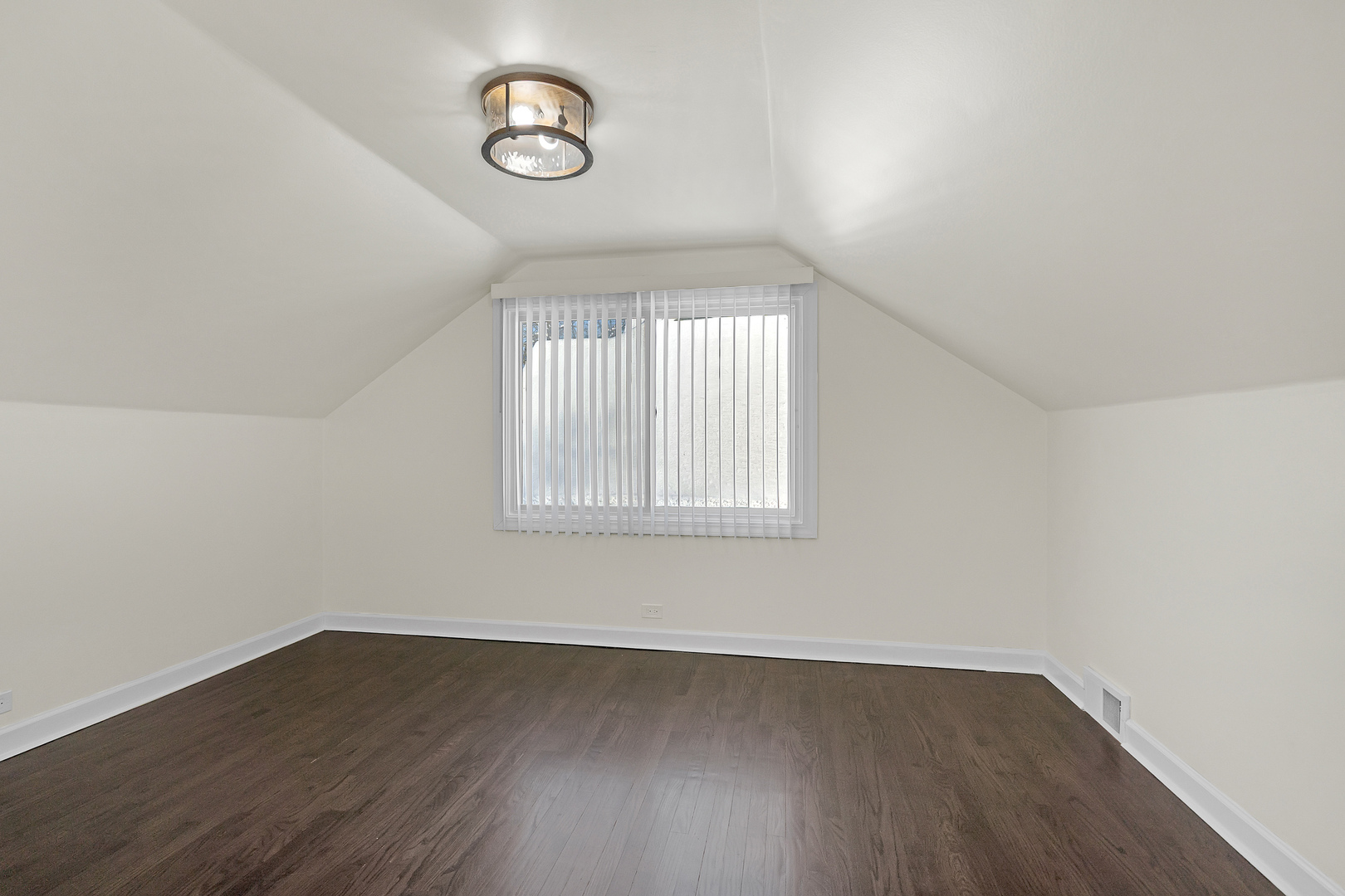 3225 Illinois Road, Wilmette, IL 60091