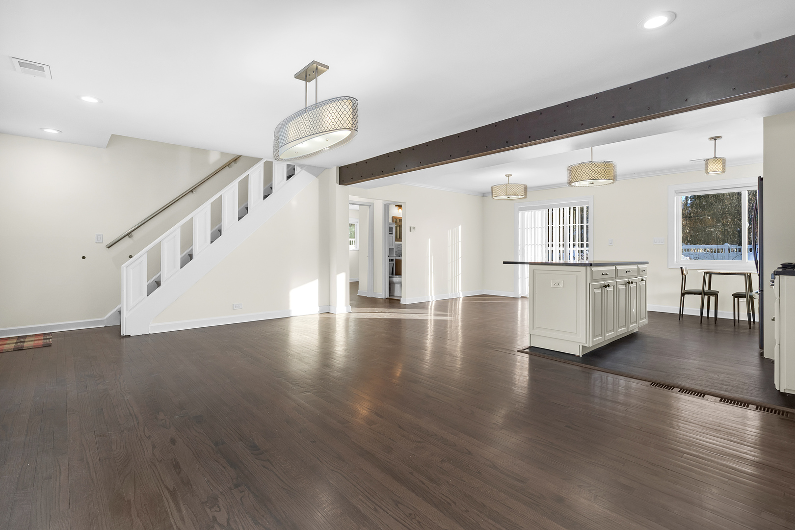 3225 Illinois Road, Wilmette, IL 60091