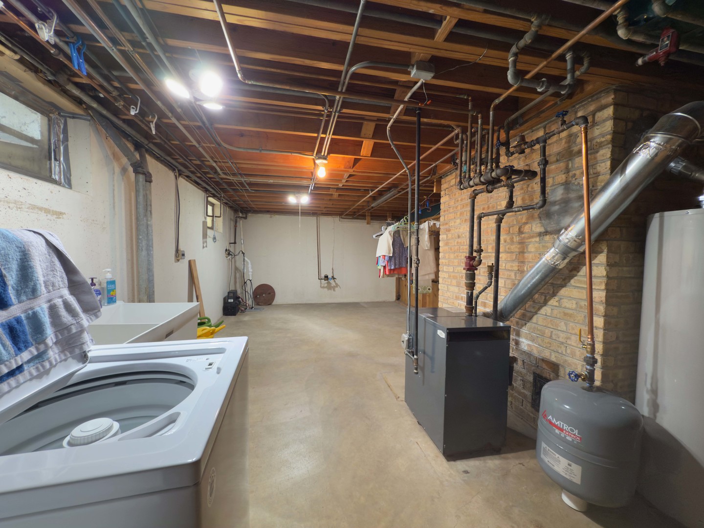 548 Elm Street, Glen Ellyn, IL 60137