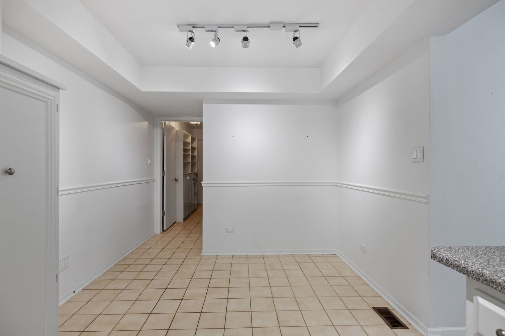 15301 Wilshire Drive, Orland Park, IL 60462