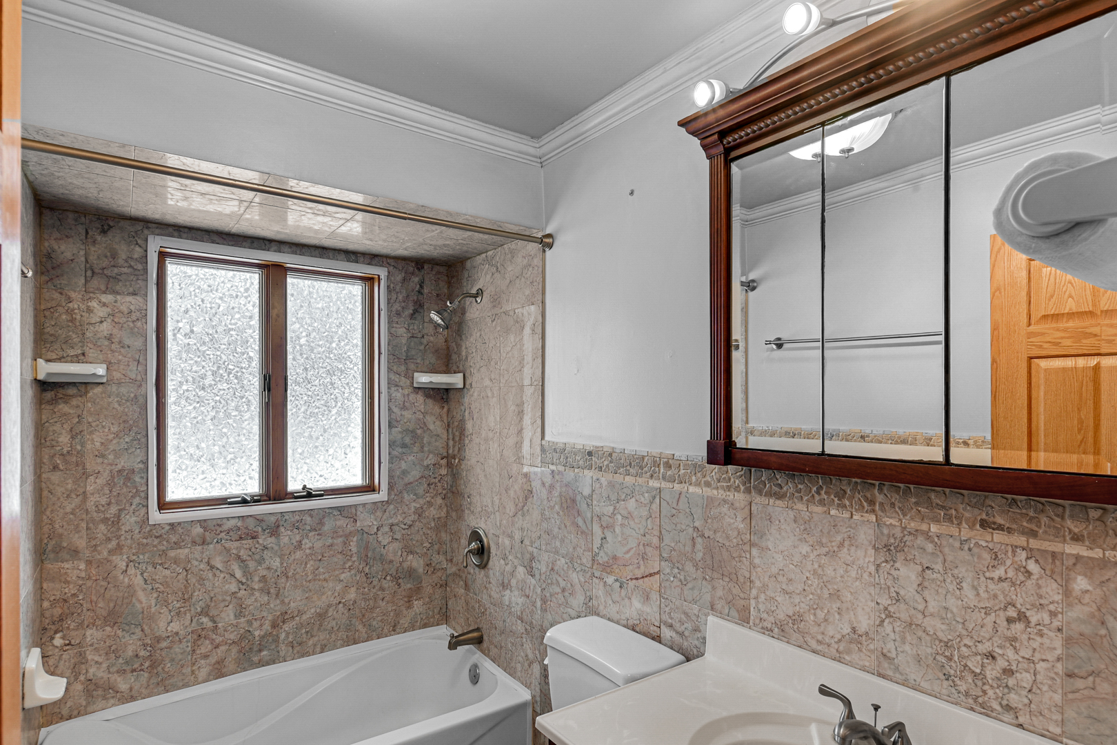 3740 153rd Street, Midlothian, IL 60445