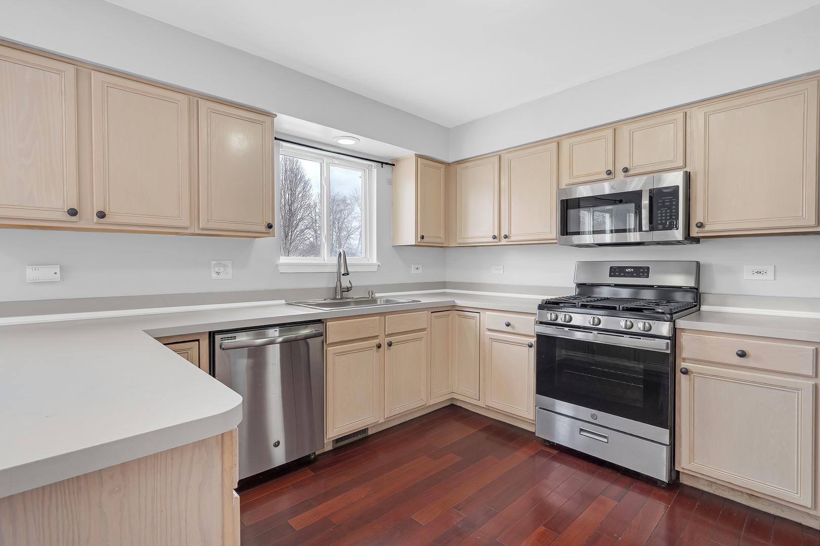 2786 Yosemite Drive, Aurora, IL 60503