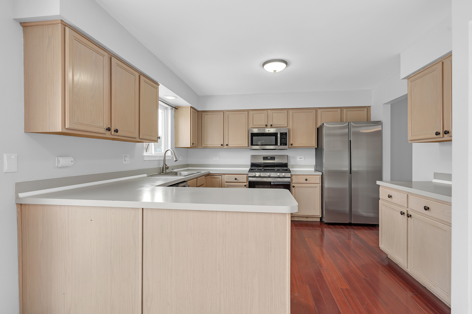 2786 Yosemite Drive, Aurora, IL 60503