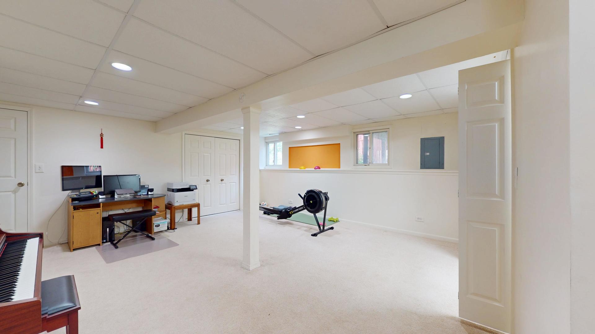 412 Chateau Drive, Buffalo Grove, IL 60089