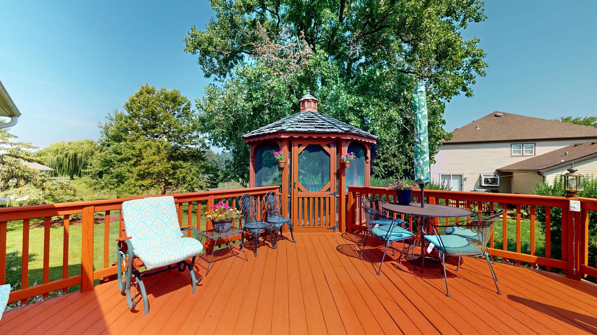 412 Chateau Drive, Buffalo Grove, IL 60089