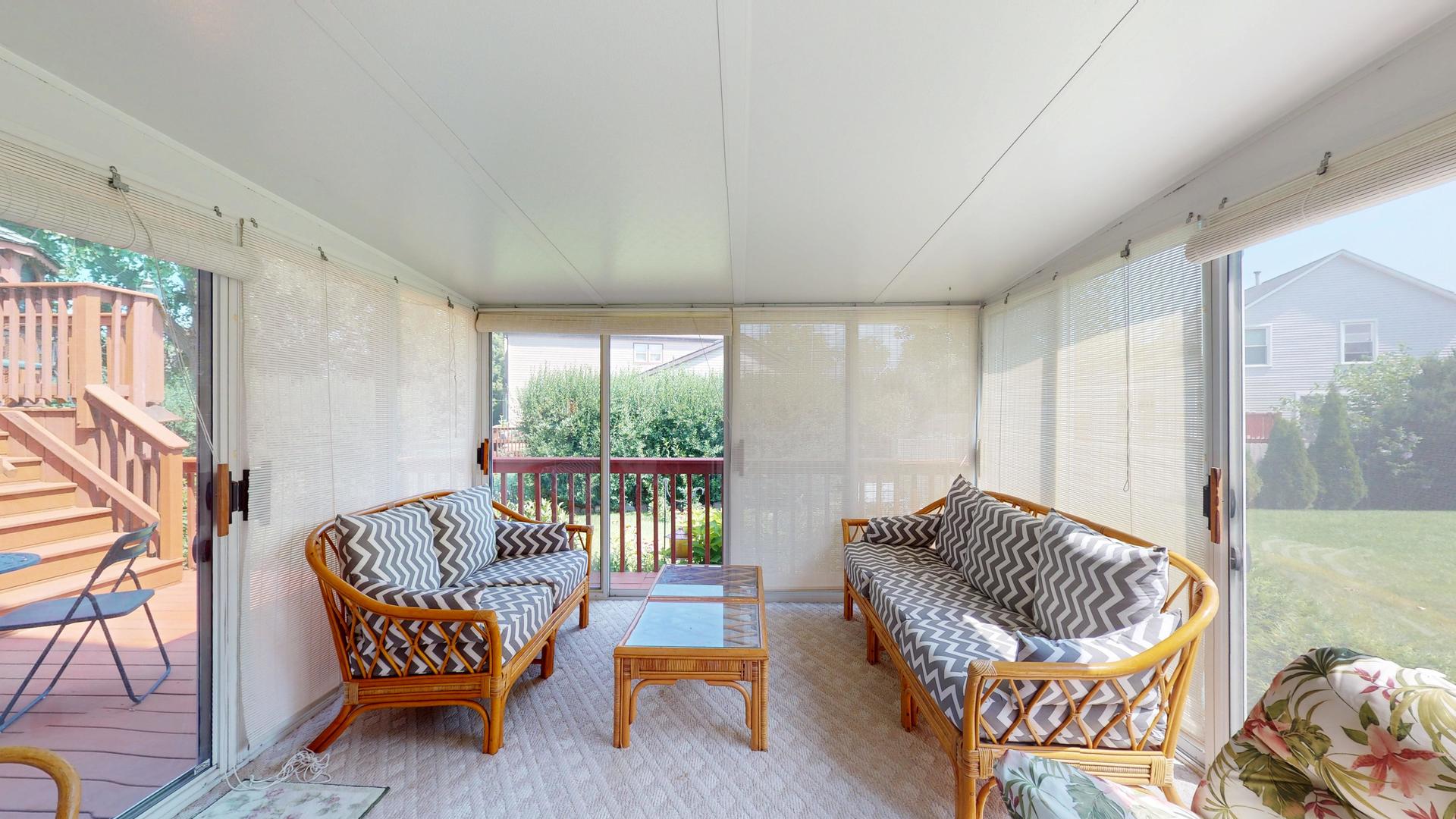 412 Chateau Drive, Buffalo Grove, IL 60089