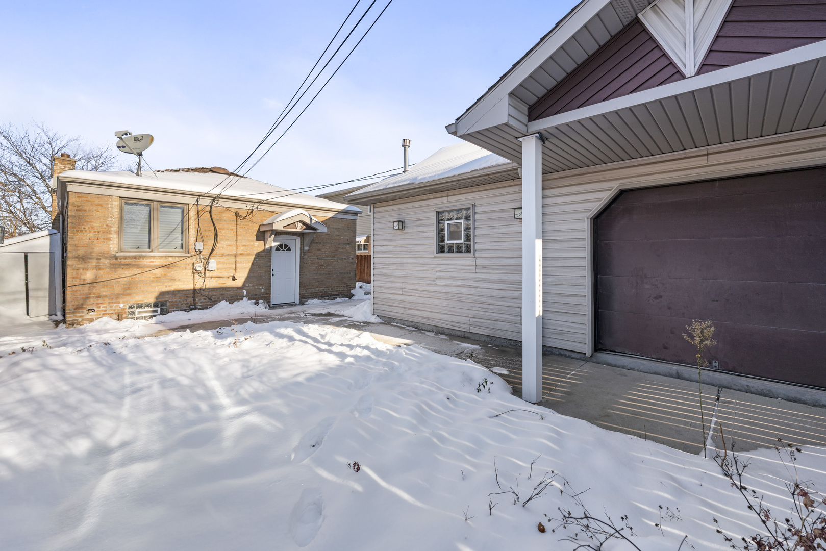 8169 S Tripp Avenue, Chicago, IL 60652