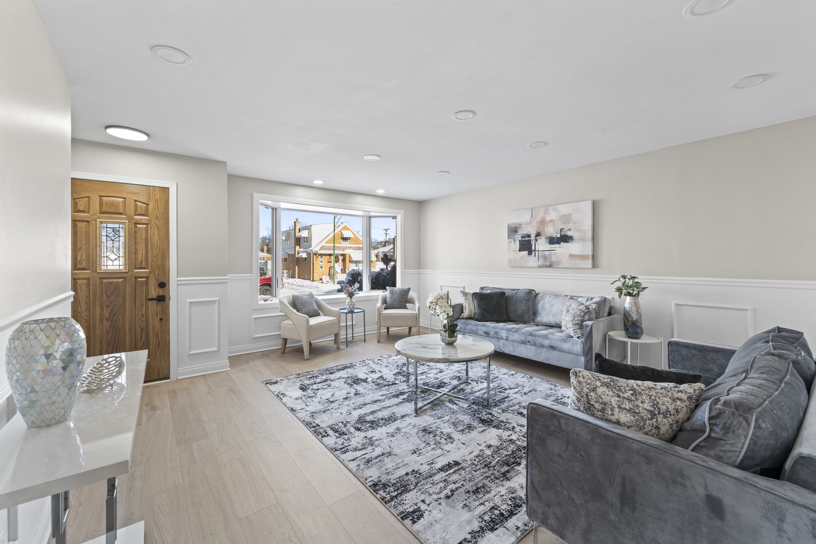 8169 S Tripp Avenue, Chicago, IL 60652