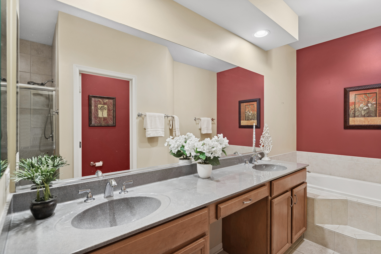 706 Owl Creek Lane, Gurnee, IL 60031