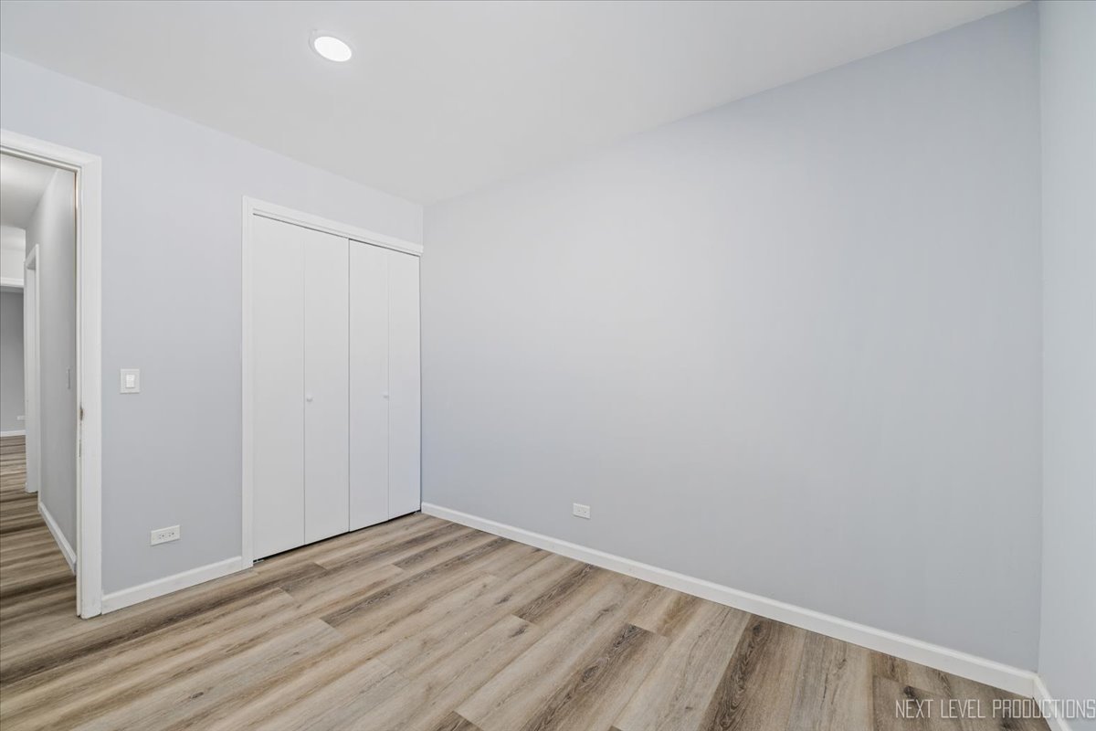 2S616 Linden Square, Warrenville, IL 60555