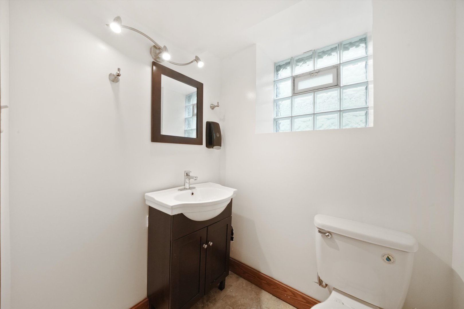 4540 S Prairie Avenue, Chicago, IL 60653