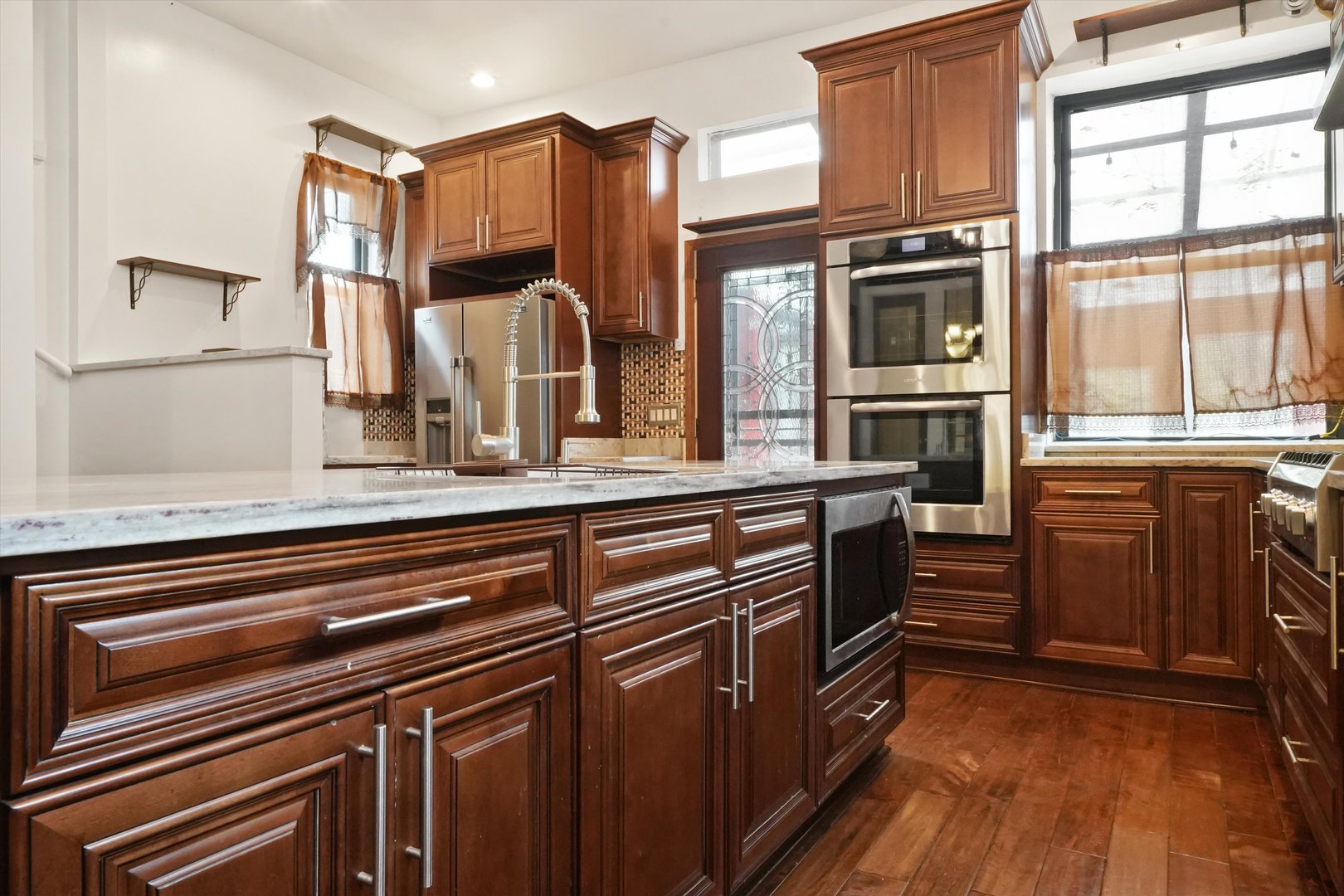 4540 S Prairie Avenue, Chicago, IL 60653