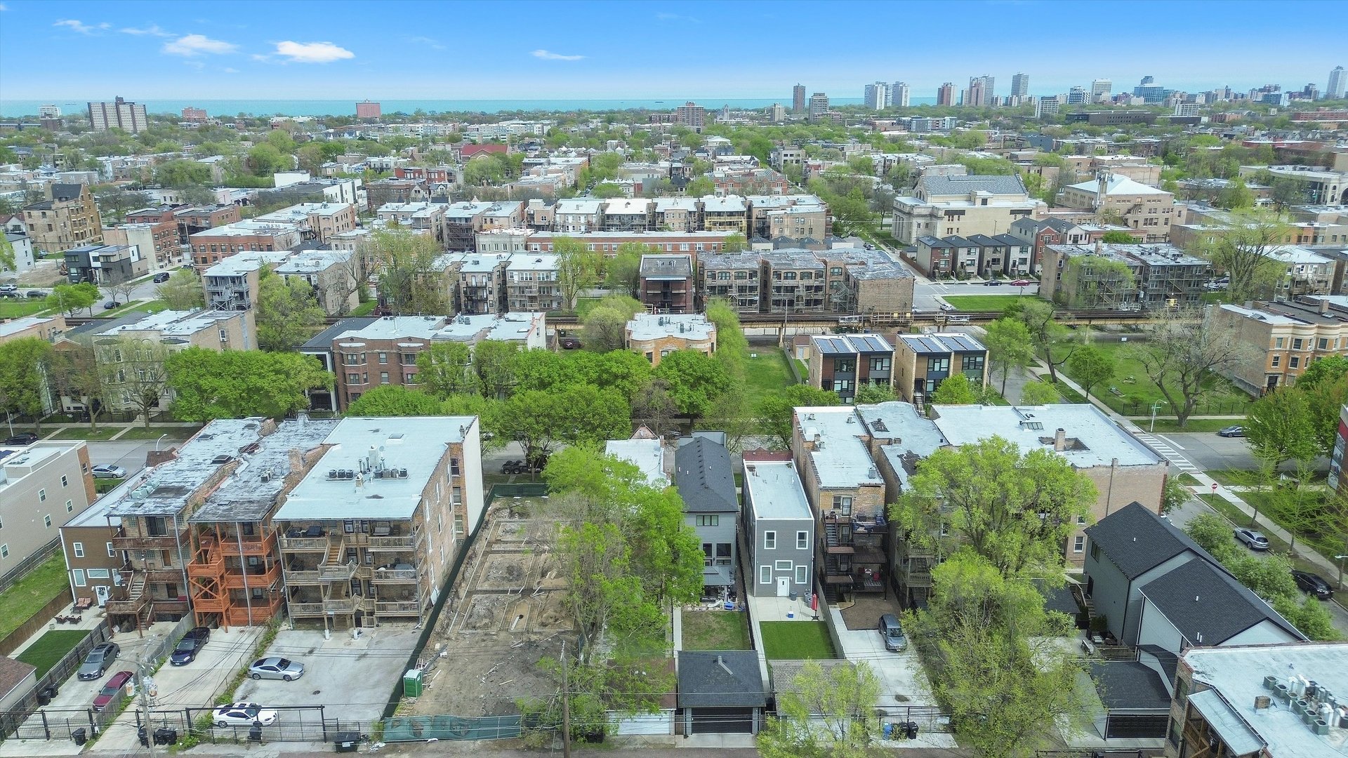 4540 S Prairie Avenue, Chicago, IL 60653