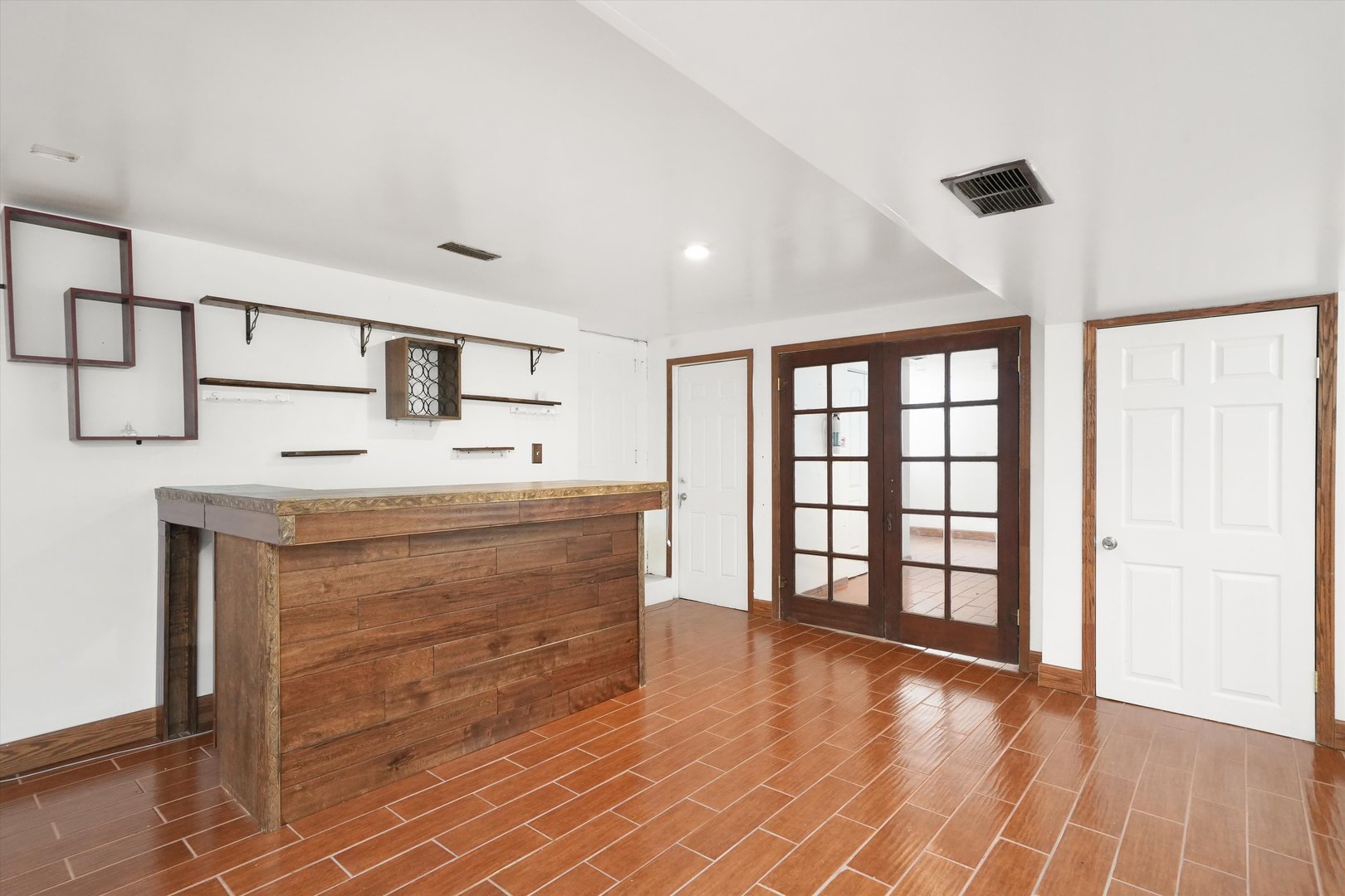 4540 S Prairie Avenue, Chicago, IL 60653