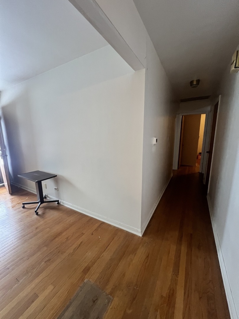 390 Oak Avenue, Wood Dale, IL 60191