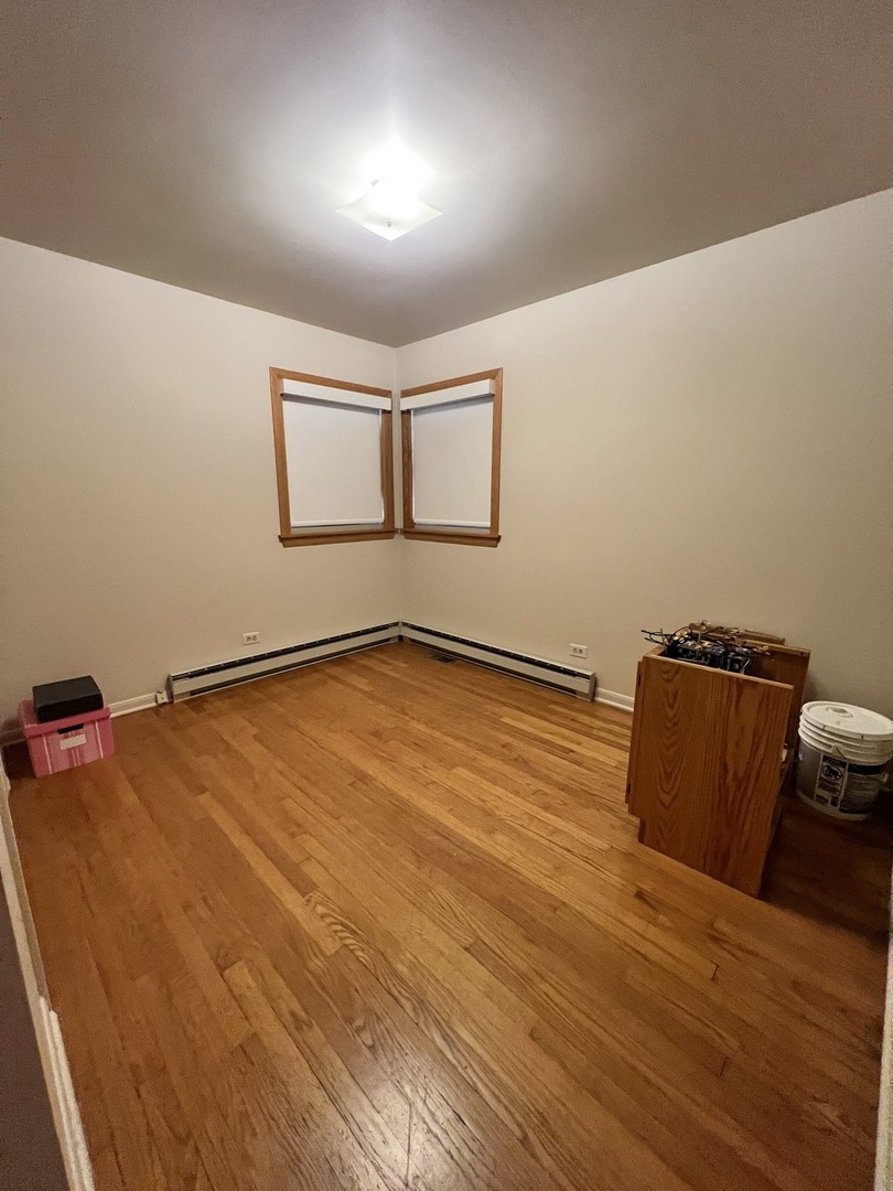 390 Oak Avenue, Wood Dale, IL 60191