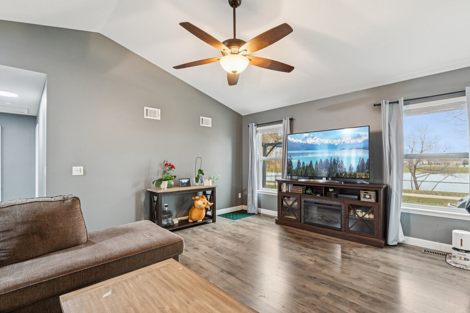 1024 Misty Landing Court, Malta, IL 60150