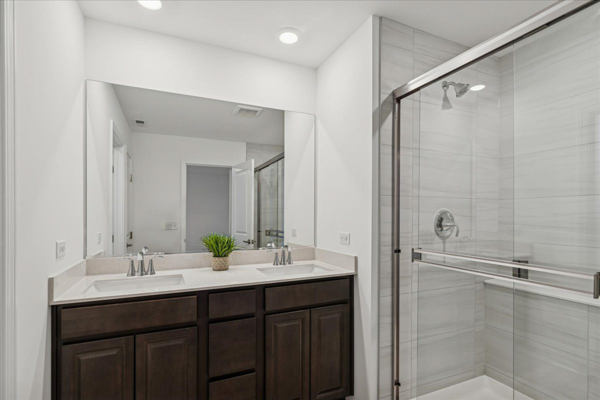 406 Red Oak Circle, Volo, IL 60020