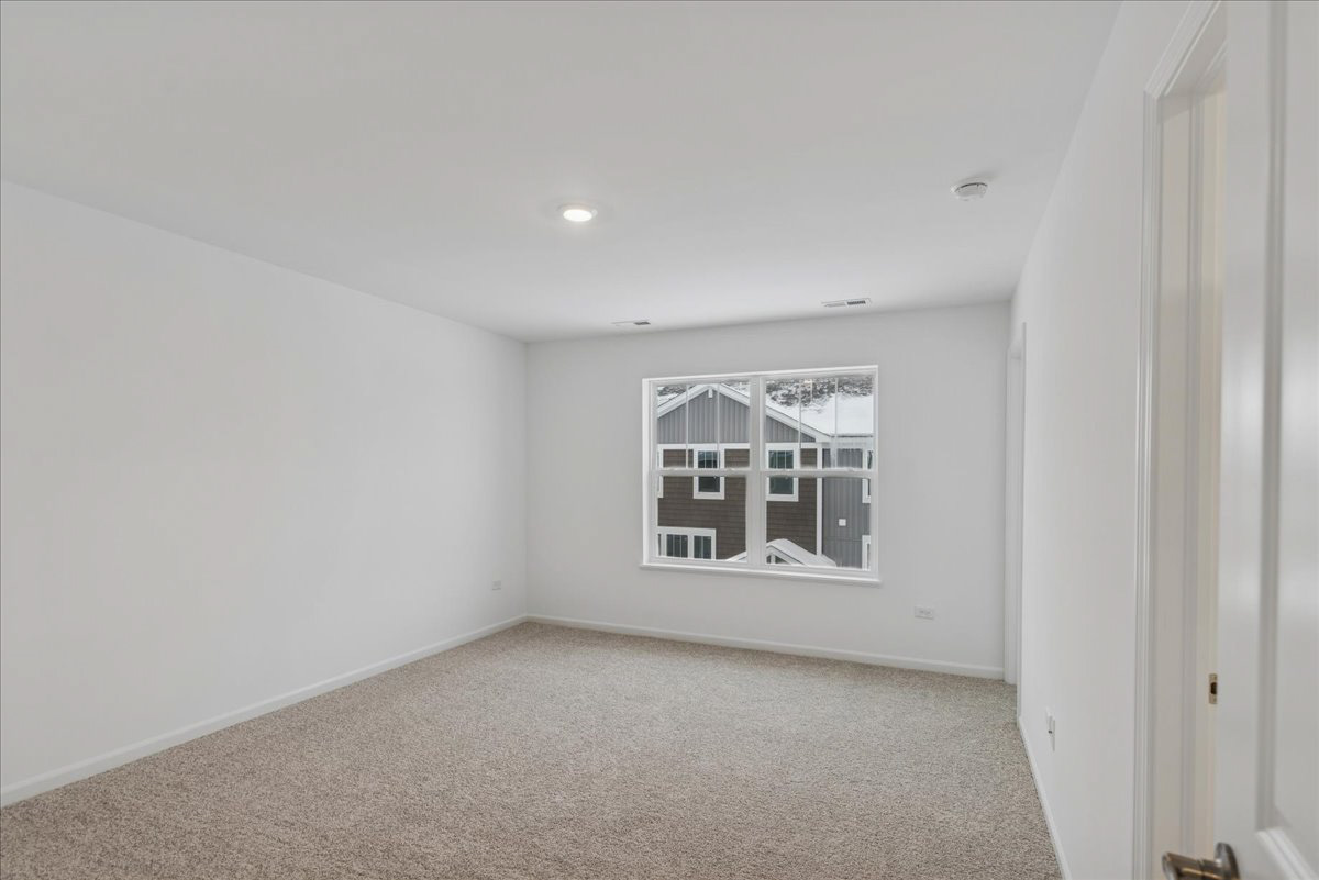 406 Red Oak Circle, Volo, IL 60020