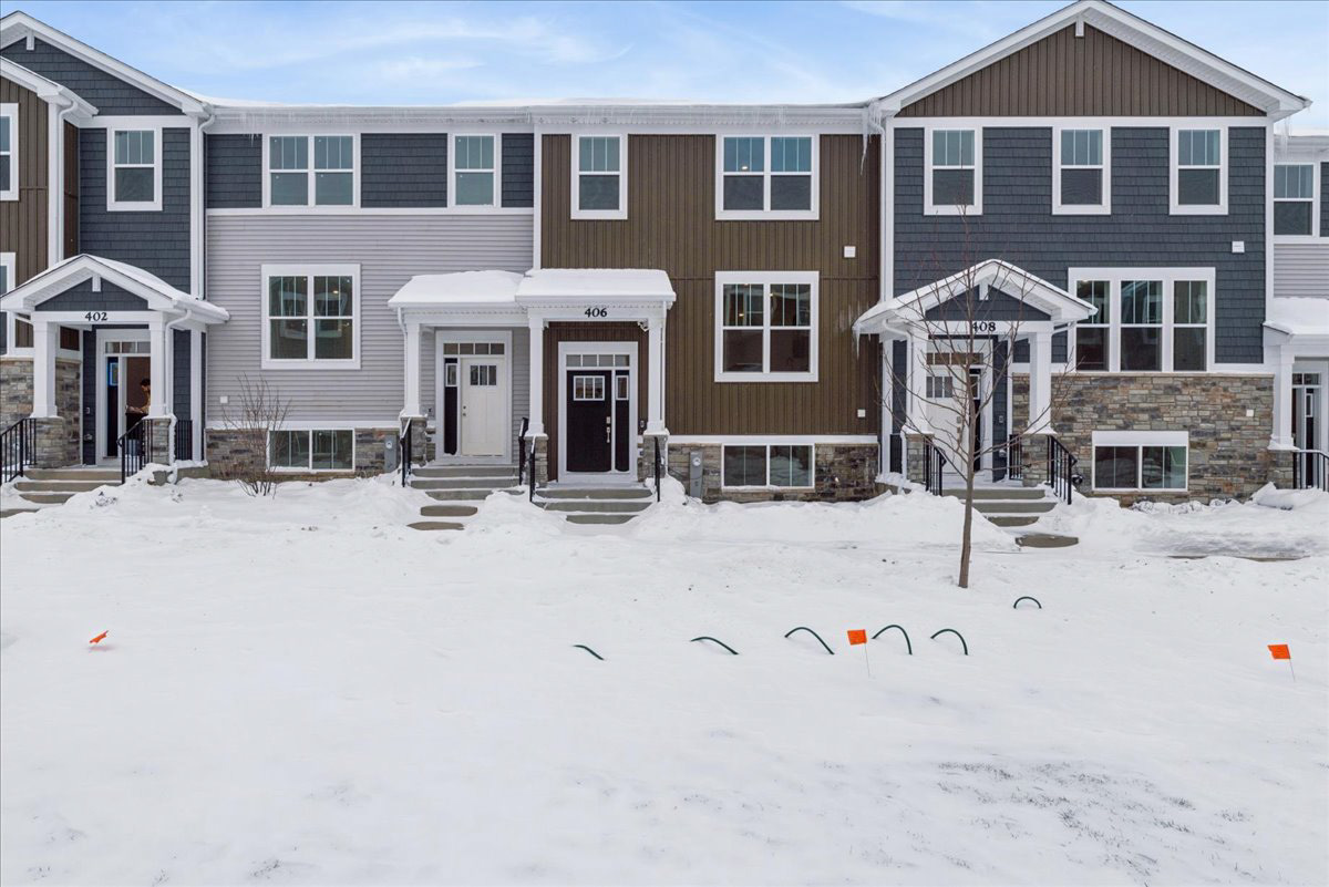 406 Red Oak Circle, Volo, IL 60020