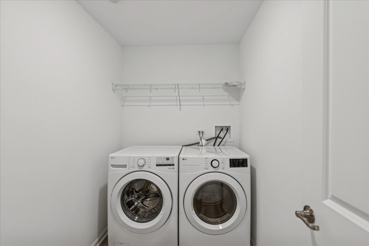 406 Red Oak Circle, Volo, IL 60020