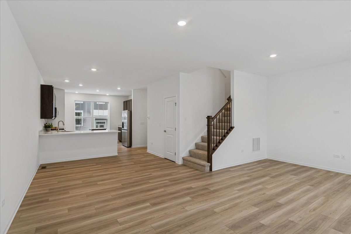 406 Red Oak Circle, Volo, IL 60020