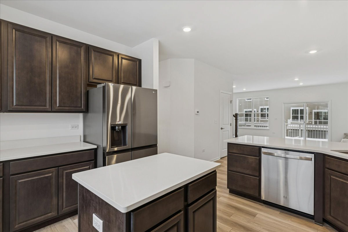 406 Red Oak Circle, Volo, IL 60020