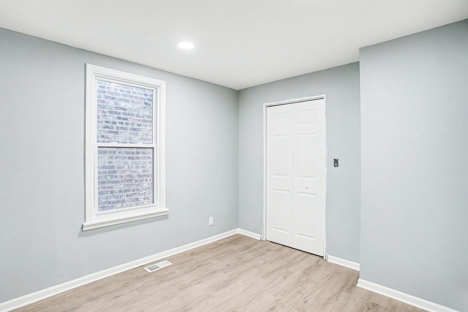 6954 S Prairie Avenue, Chicago, IL 60637